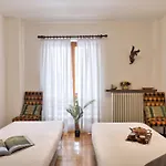 Daire Homeby, Casa Adele Bormio