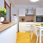 アパート Homeby, Casa Adele